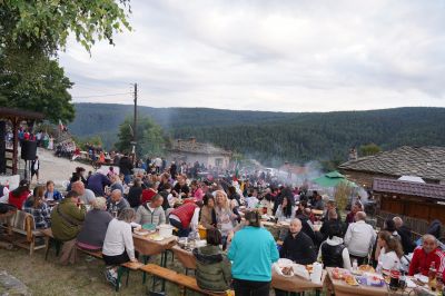 Трета родова Среща в Чурен - 23.08.2025г. ГОСТ РОСИЦА ПЕЙЧЕВА  3